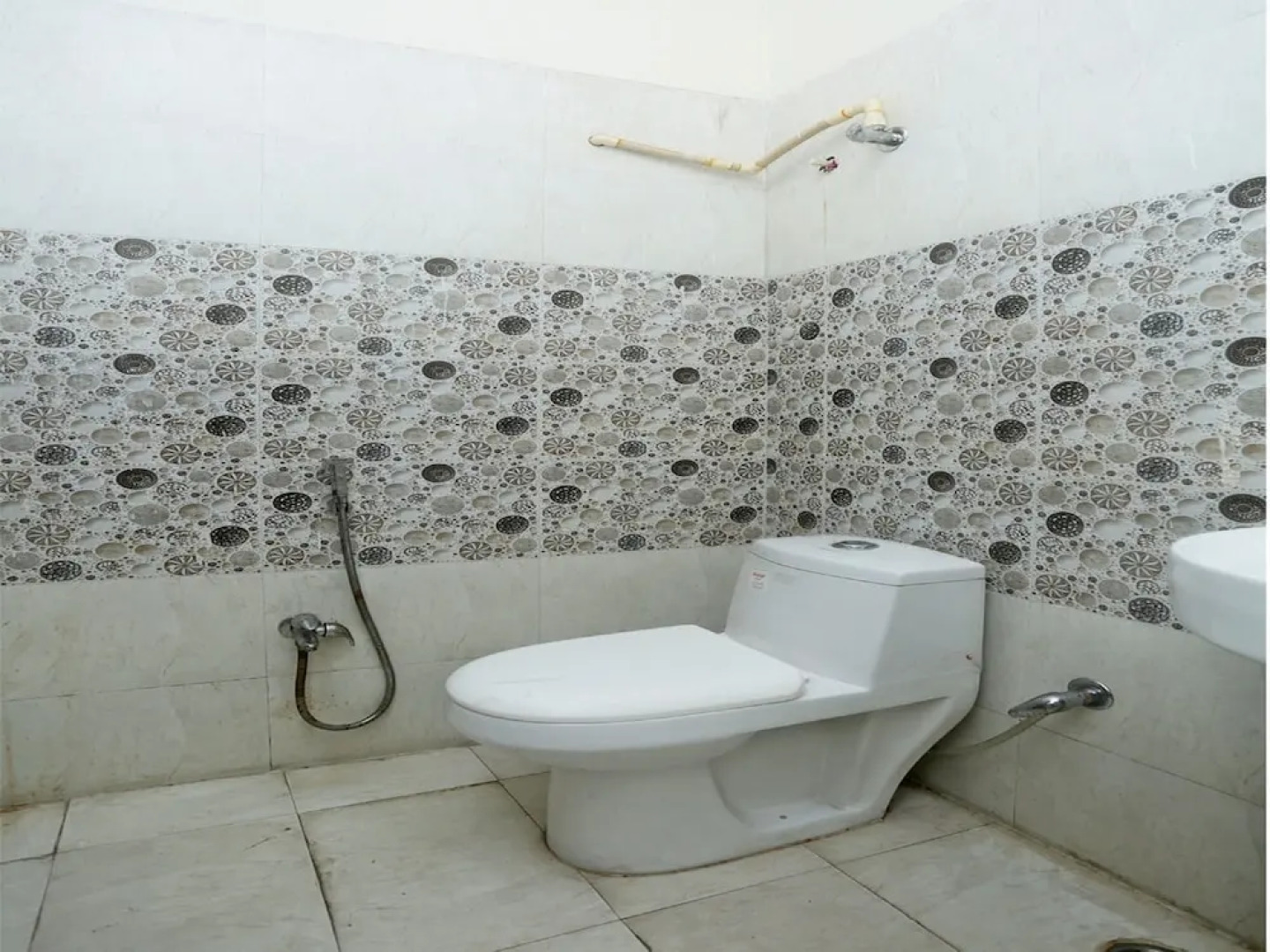 OYO 16904 Hotel Maharaja Palace