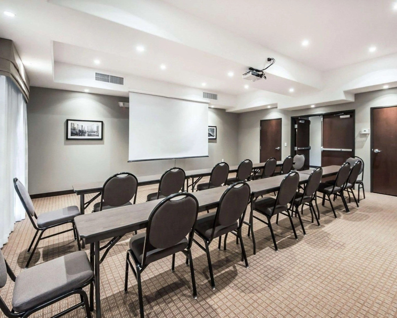 Sleep Inn & Suites Hennessey