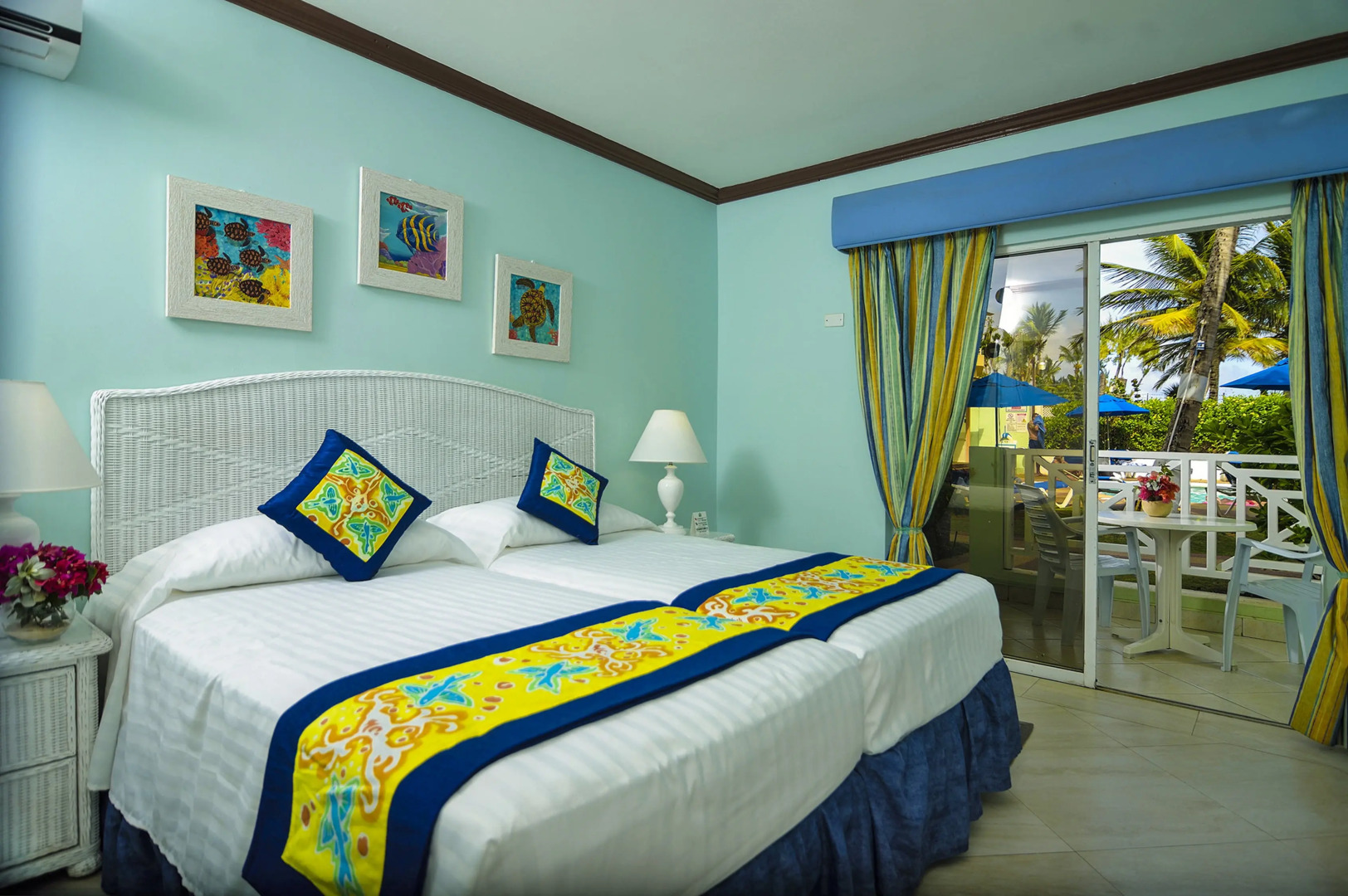 Dover Beach Hotel