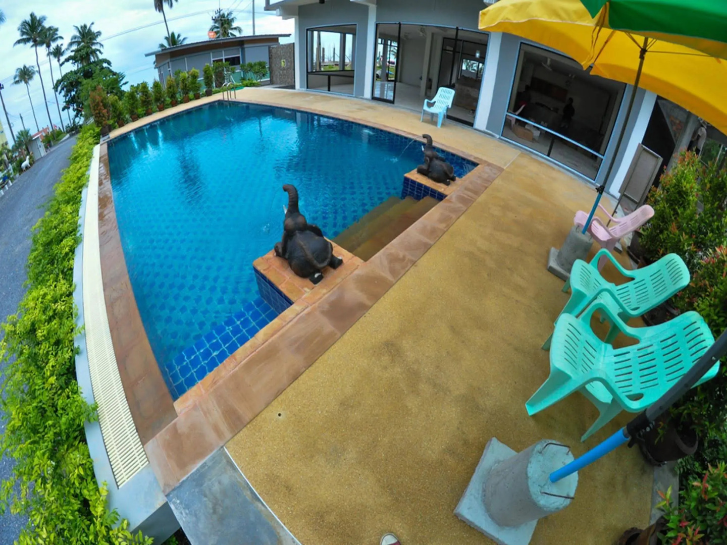 Phangpring Beach Resort