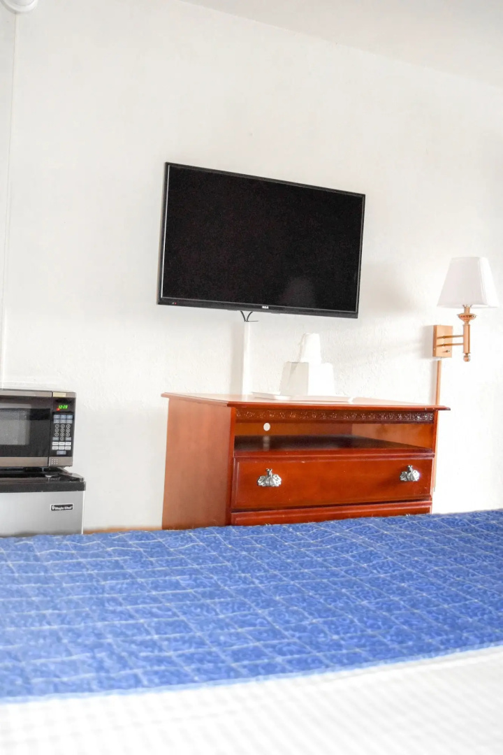 Attleboro Motor Inn