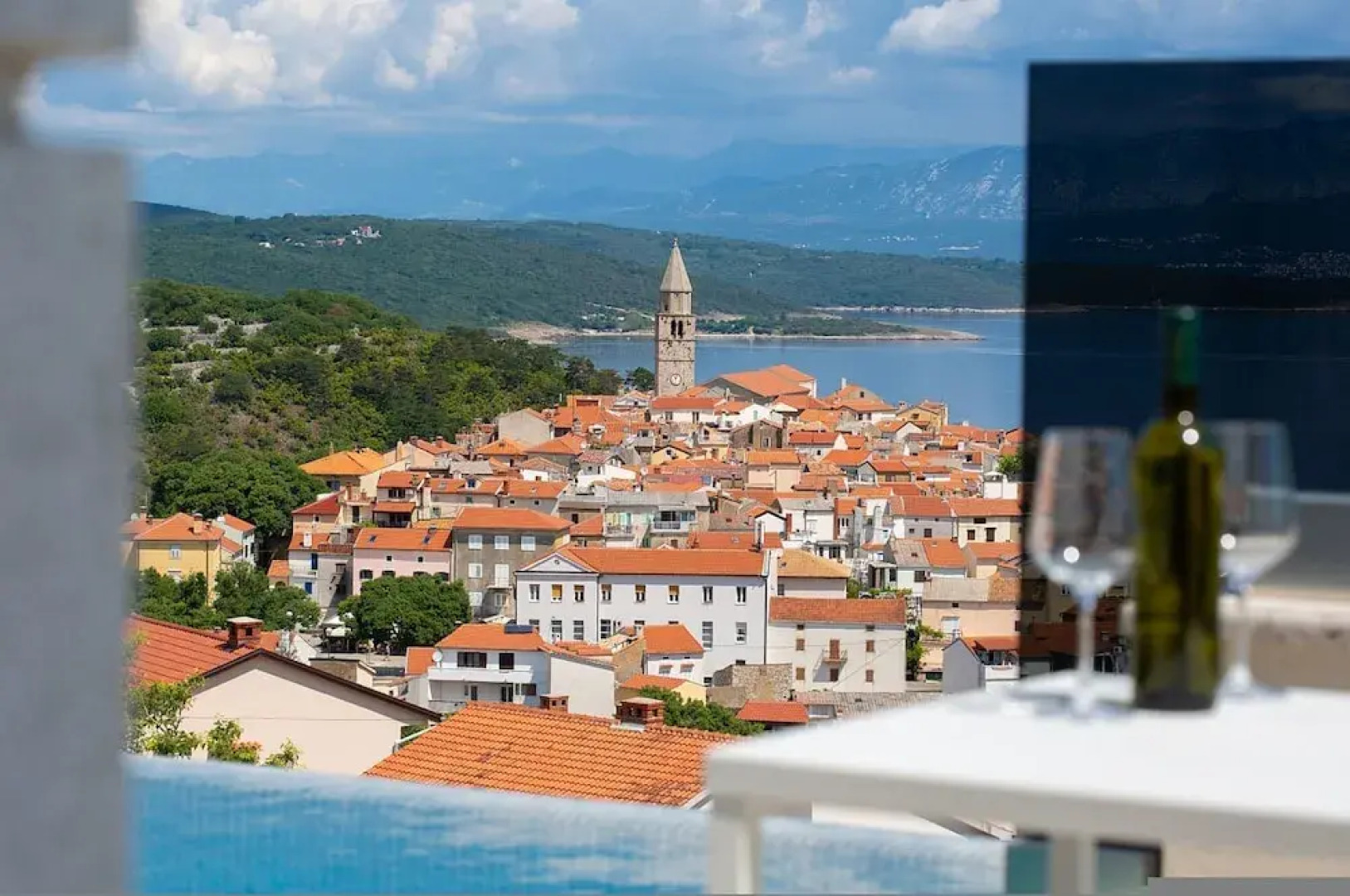 Villa Majestic With Sauna and Beautiful Views