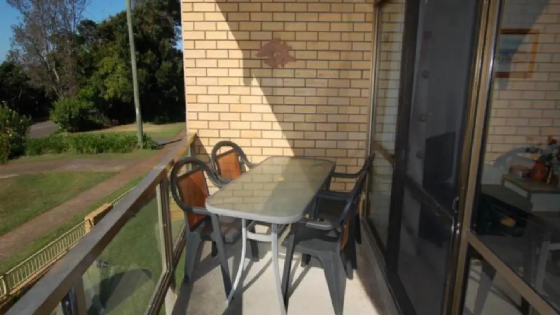 7 Flynn's Beach Apartment