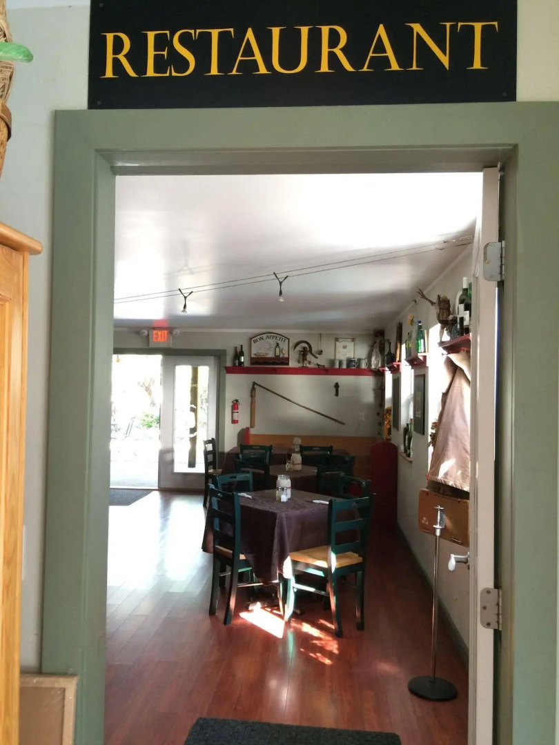 Crowsnest Vineyards Guesthouse