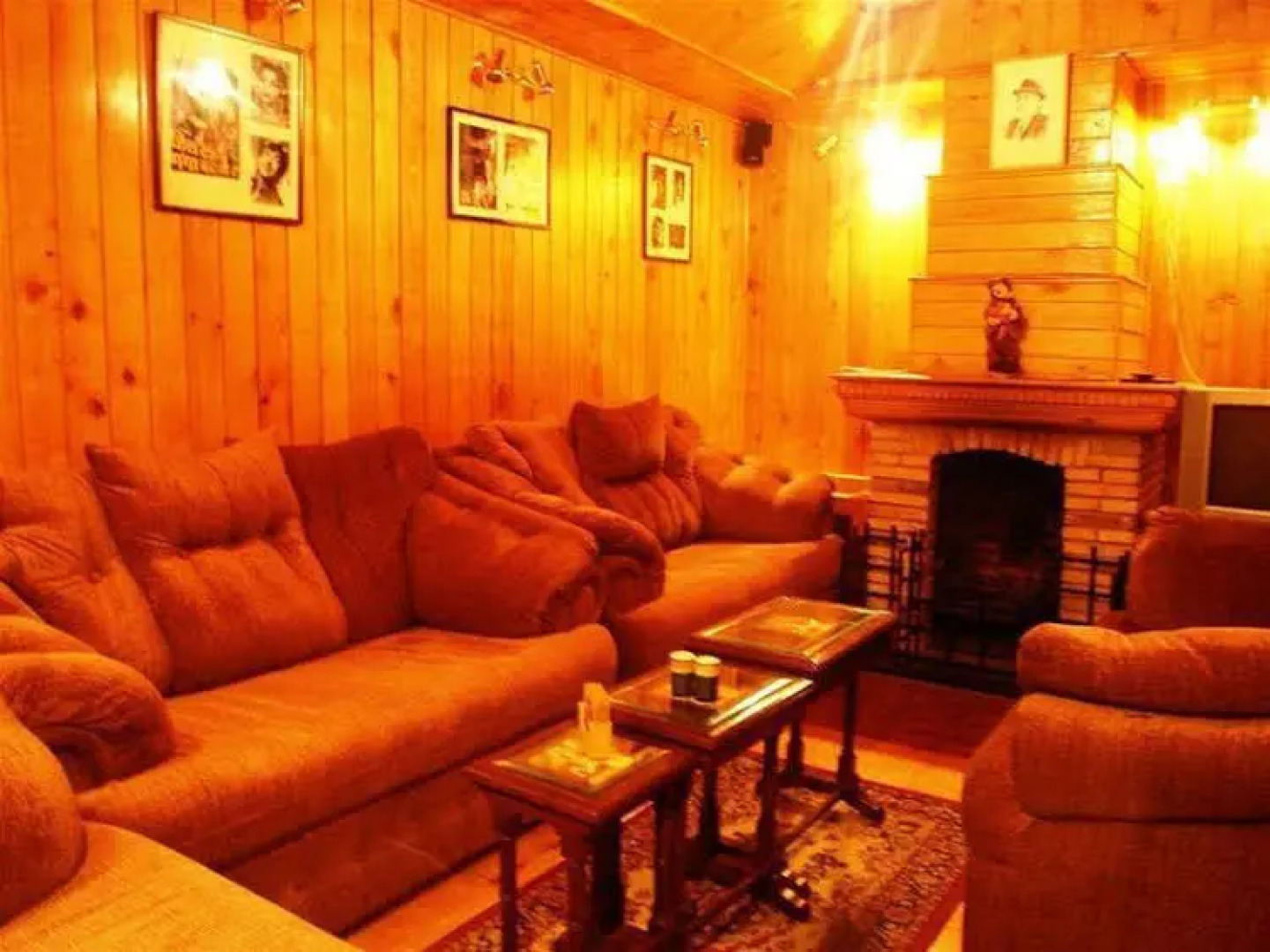 2 BR Rustic hut in Fagu, Shimla, by GuestHouser (912C)