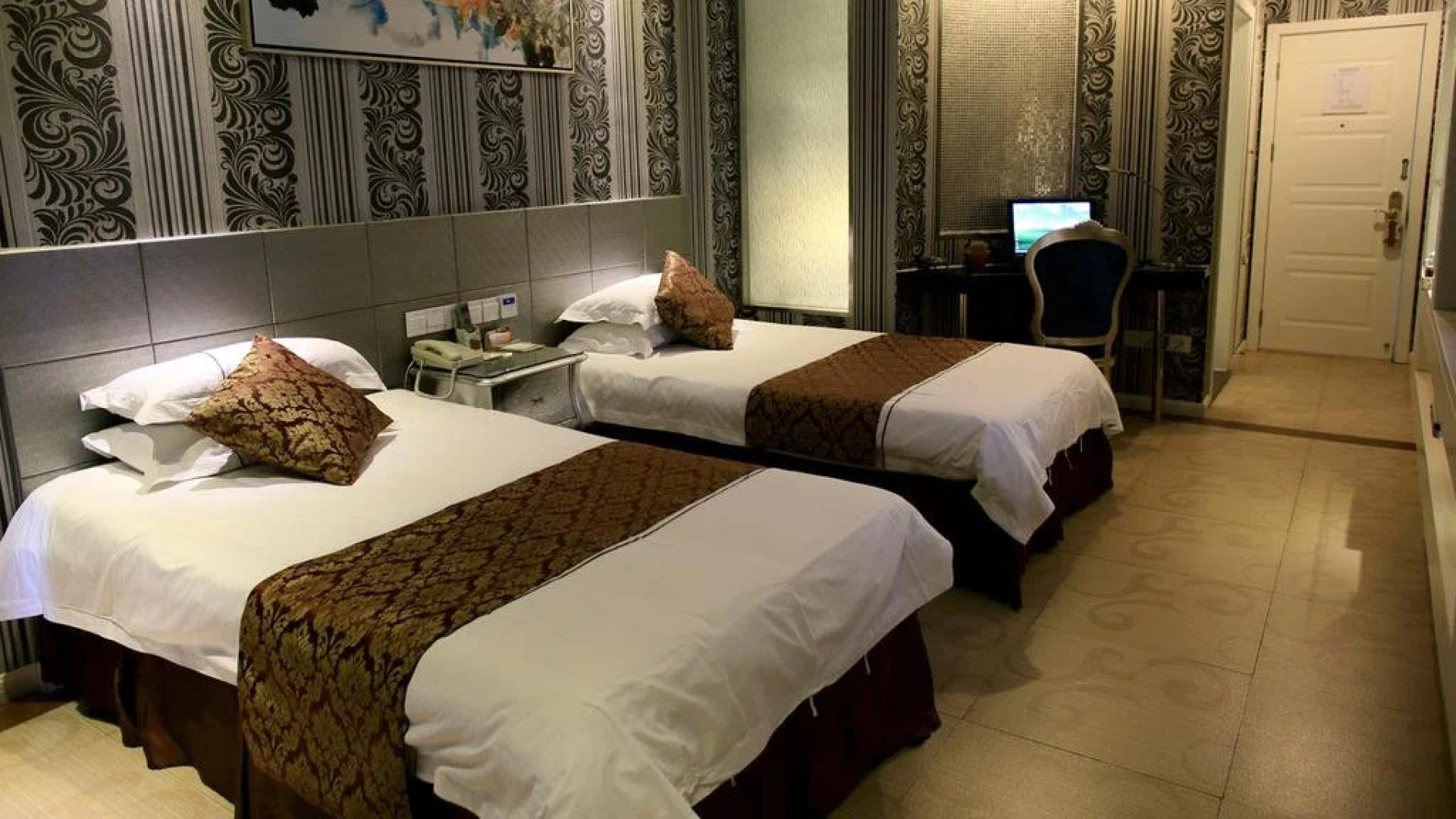 Jiashan Guohui Hotel