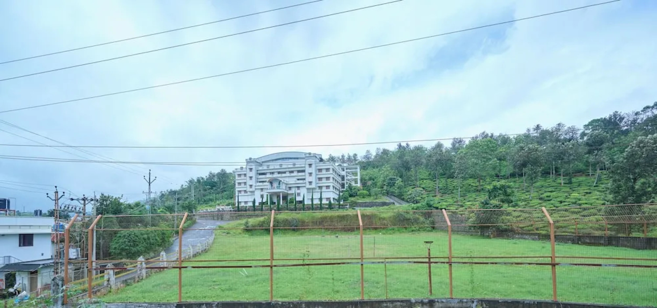 Thekkady Gavi Suites