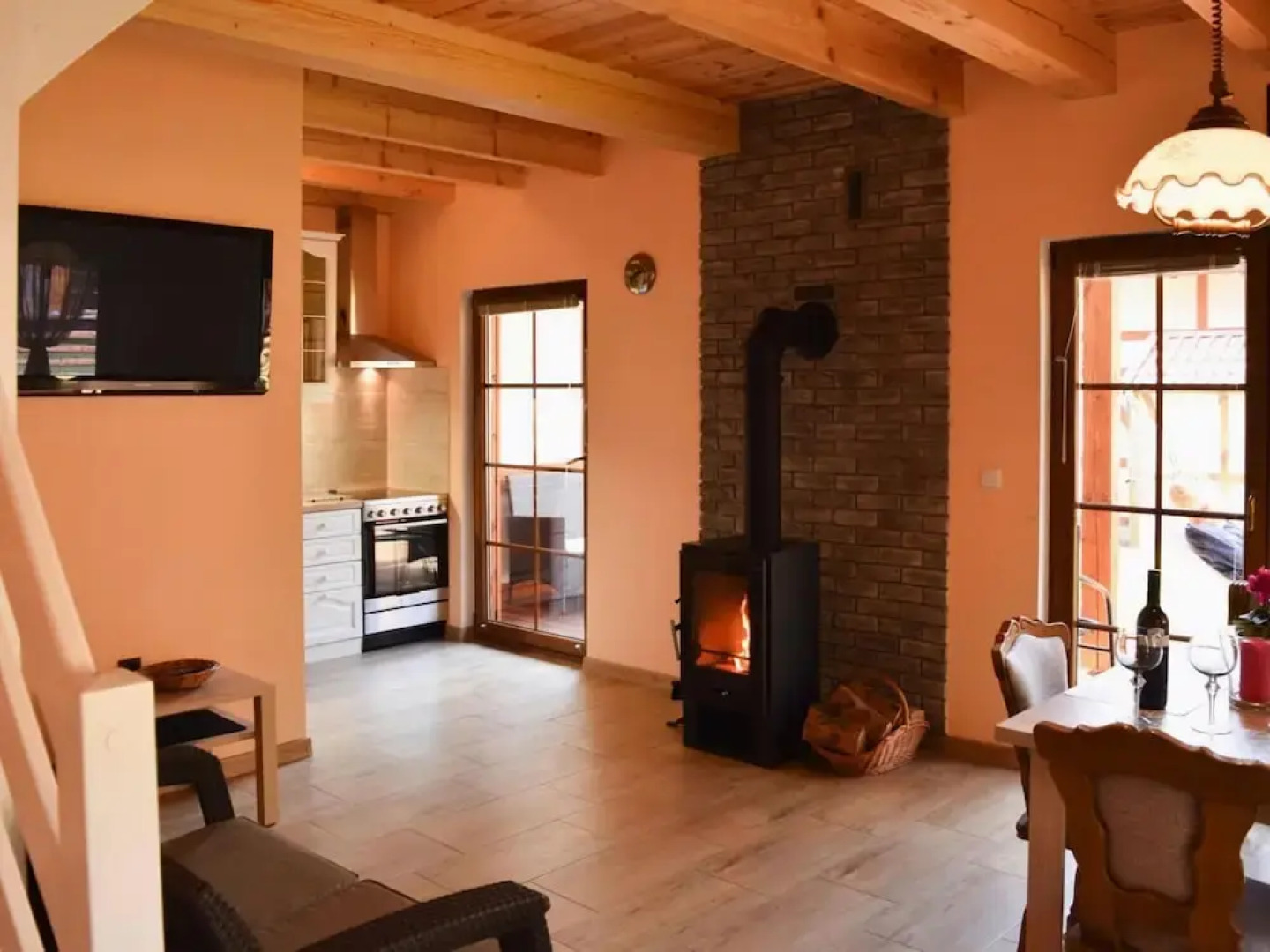 Semi-detached House Near the Lake