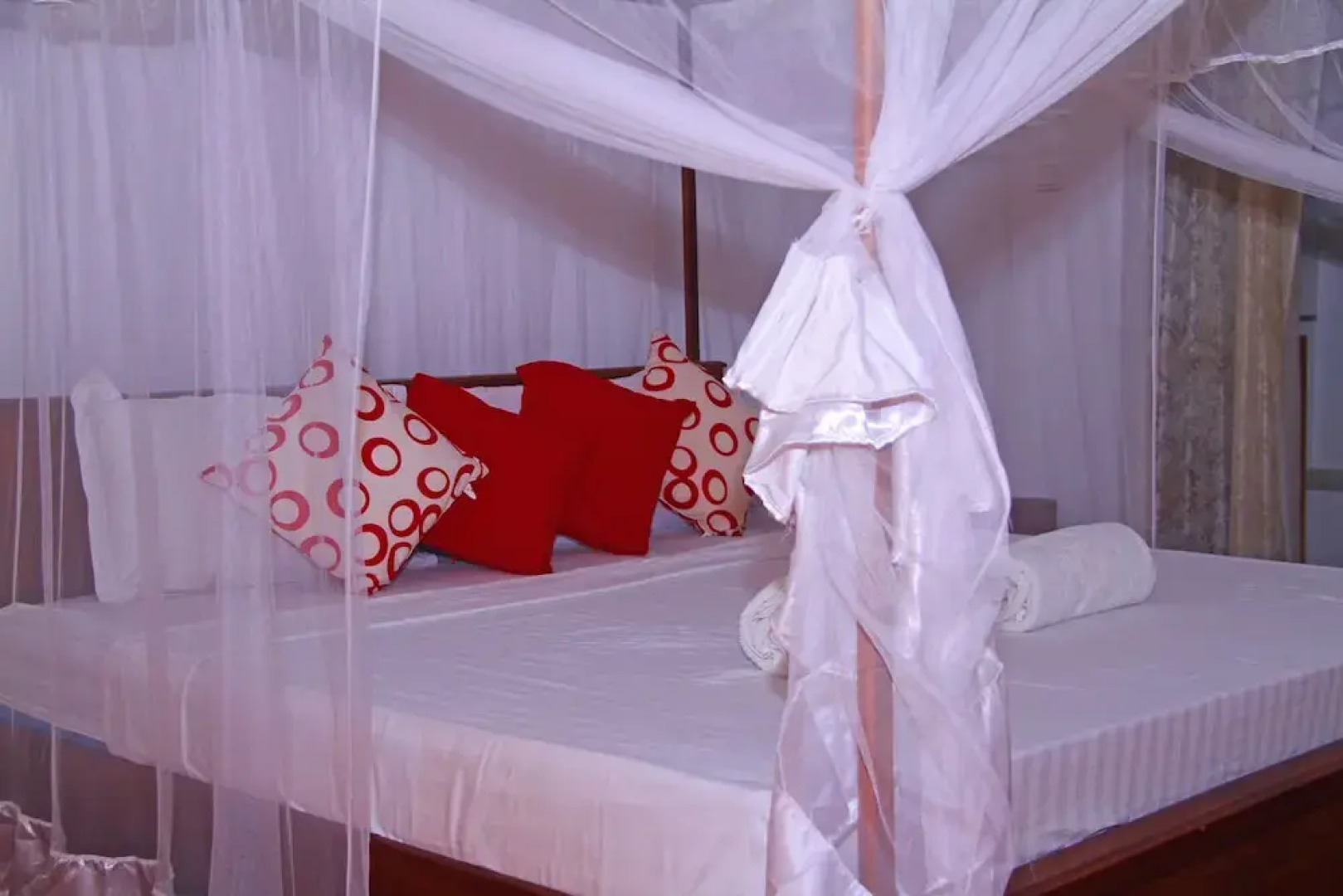 OYO 255 Atara Lagoon