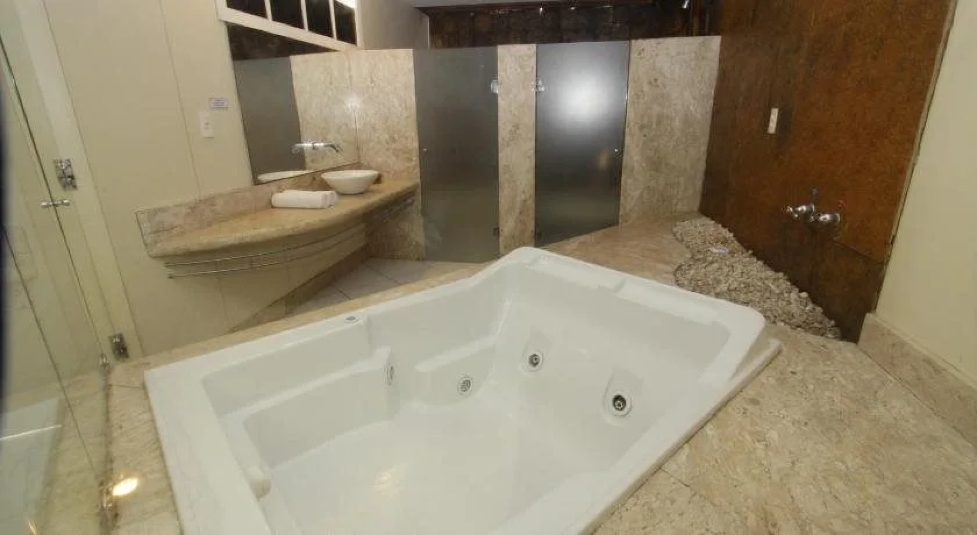 Raru's Motel Litoral Norte (Только для взрослых)