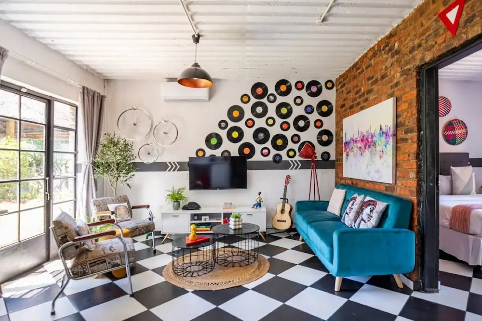 Retro-vintage New Yorker Apartment in Centurion