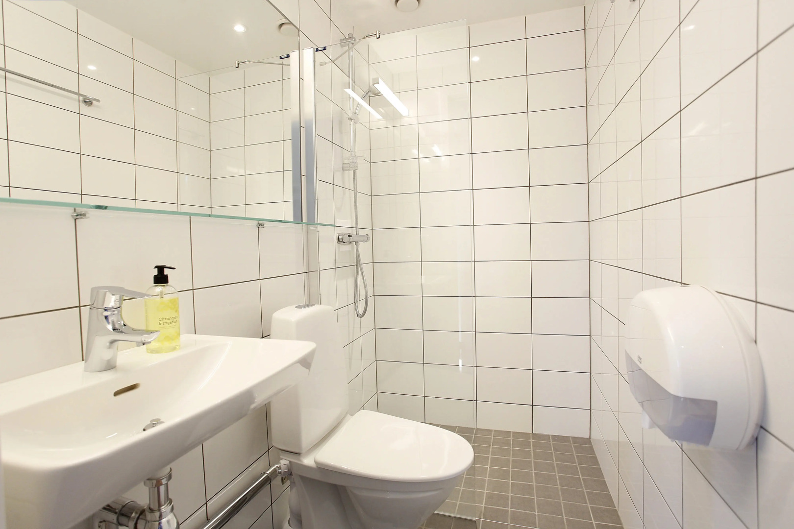 Kvibergs Vandrarhem - Hostel