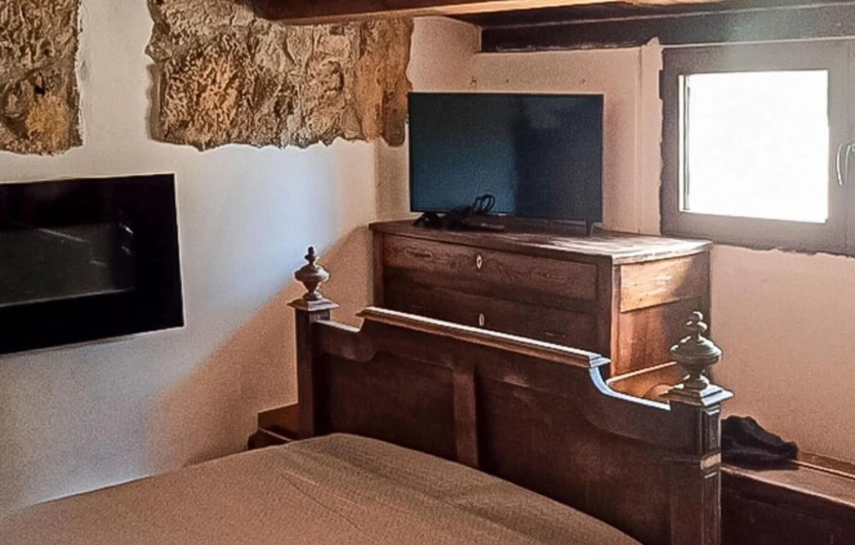 Awesome Home in Acquaviva Delle Fonti With Outdoor Swimming Pool, Wifi and 3 Bedrooms