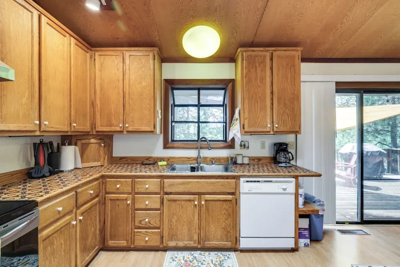 Deck & Gas Grill: Secluded Arnold Cabin Rental!