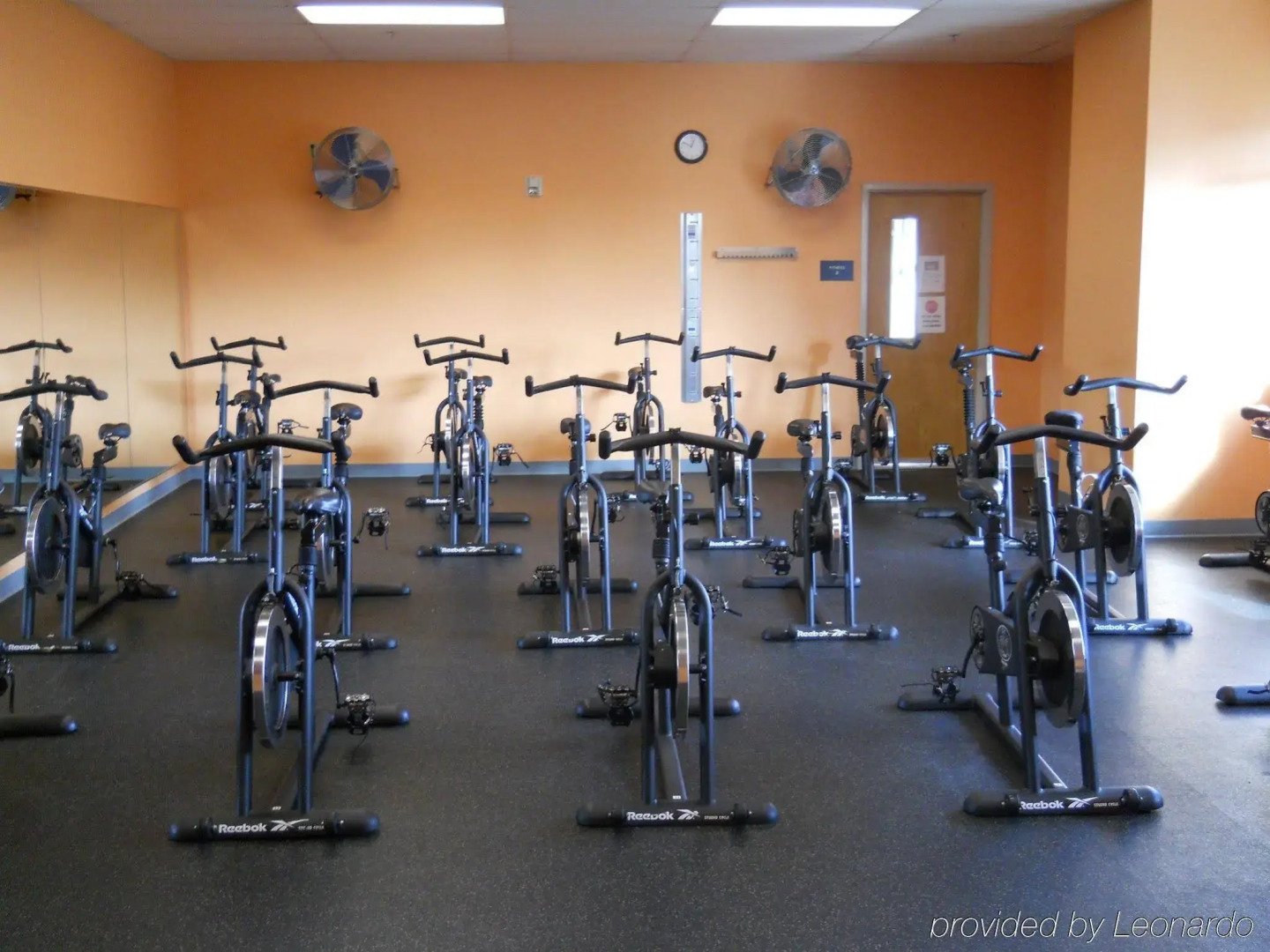 GuestHouse Inn & Suites Hotel Poulsbo