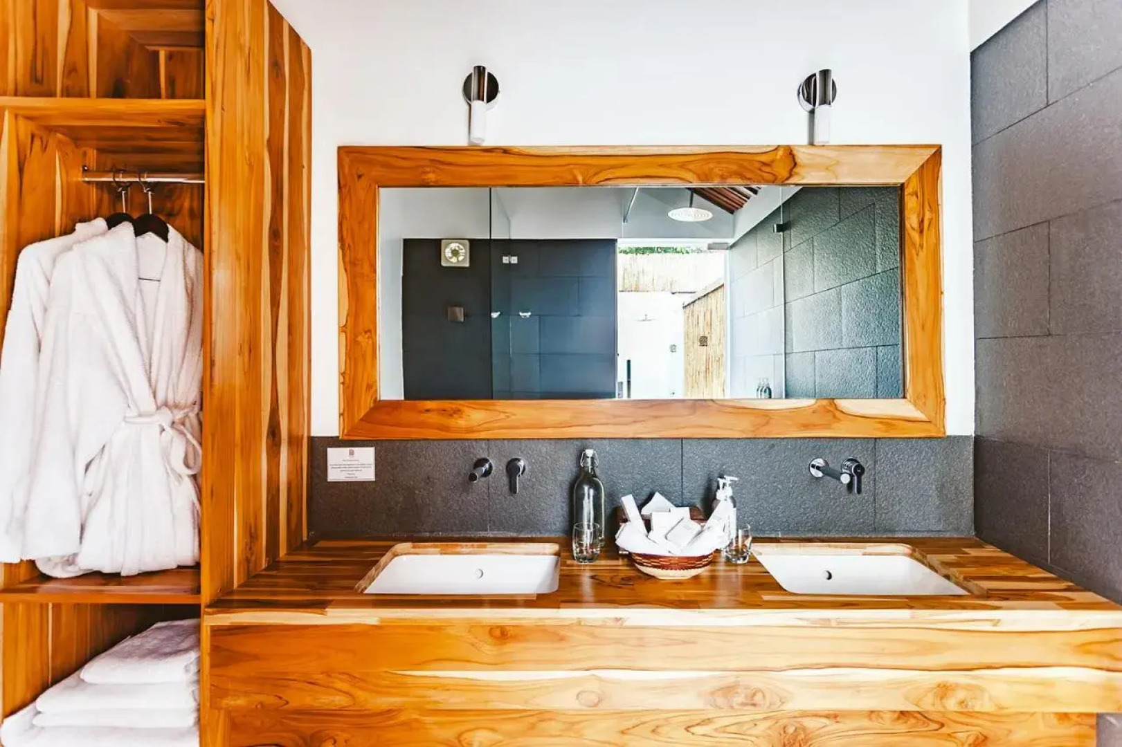 Hemingways Retreat Kigali