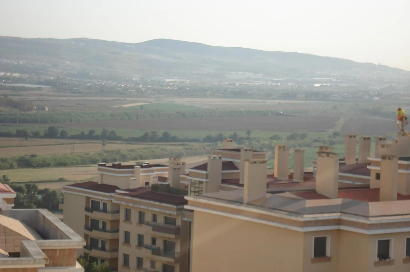 Lovely apartment near airport and Nations Park, with garage