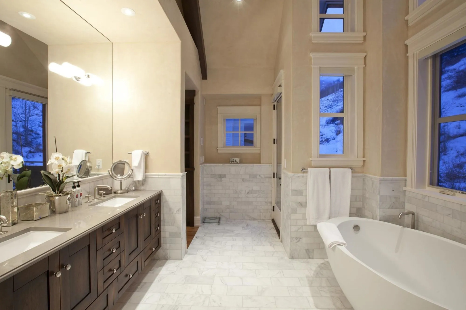 Element 52, Auberge Collection