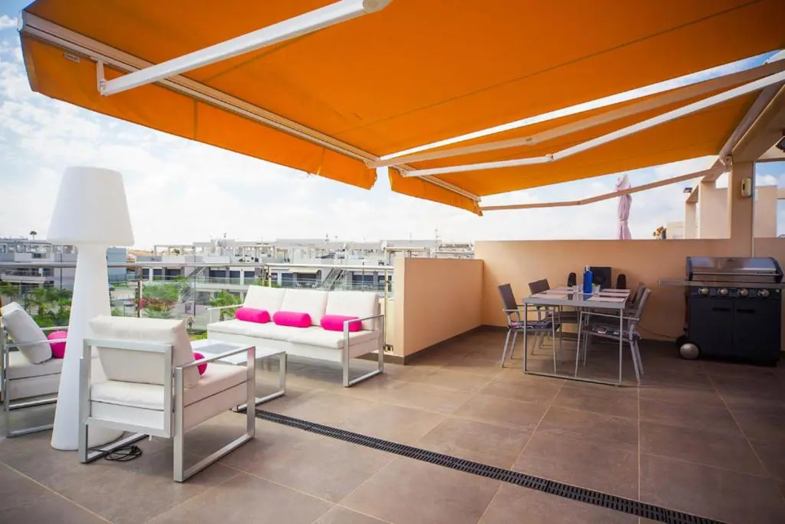 Penthouse 2 bedrooms in Mil Palmeras