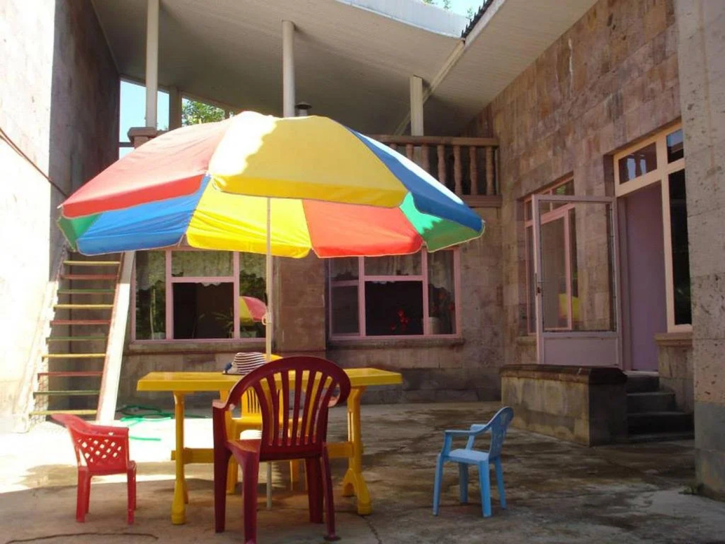 Anahit Guest House