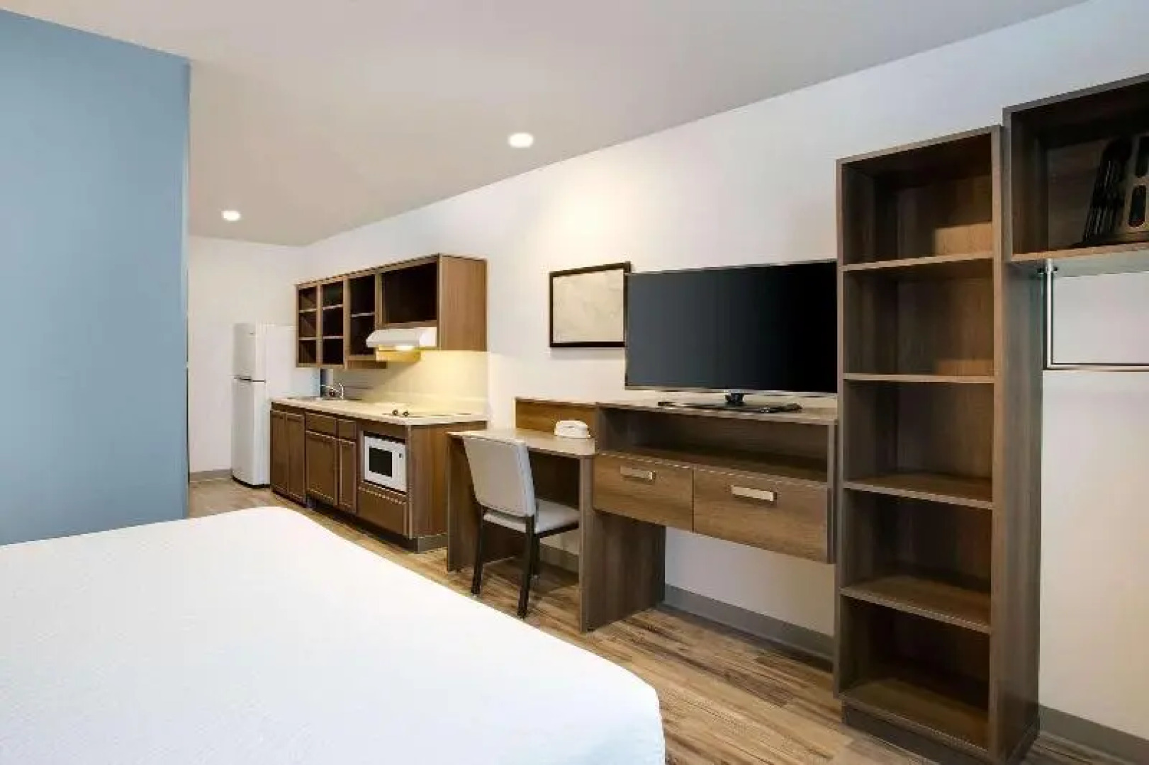 WoodSpring Suites West Melbourne I-95