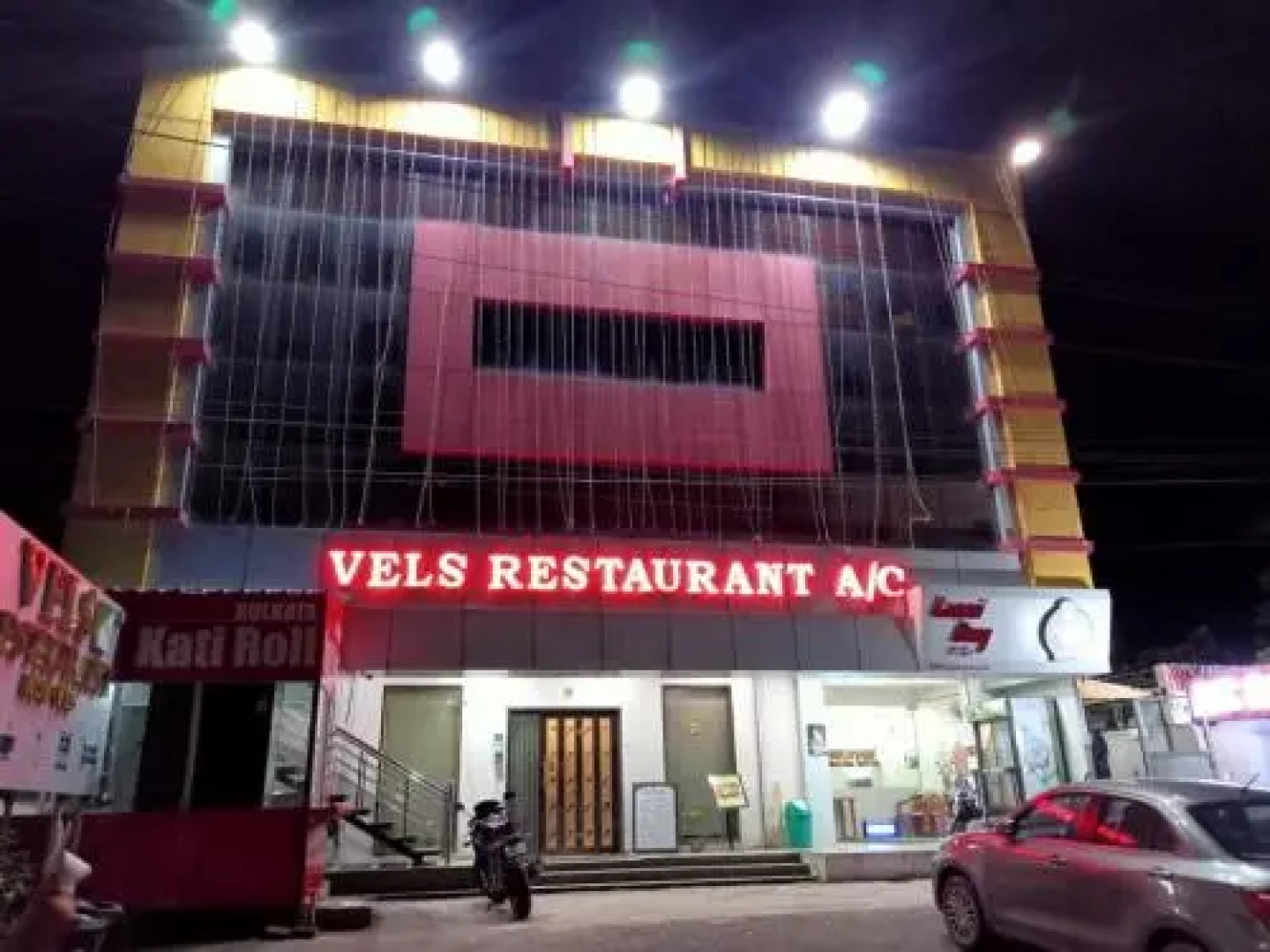 Vels Hotel