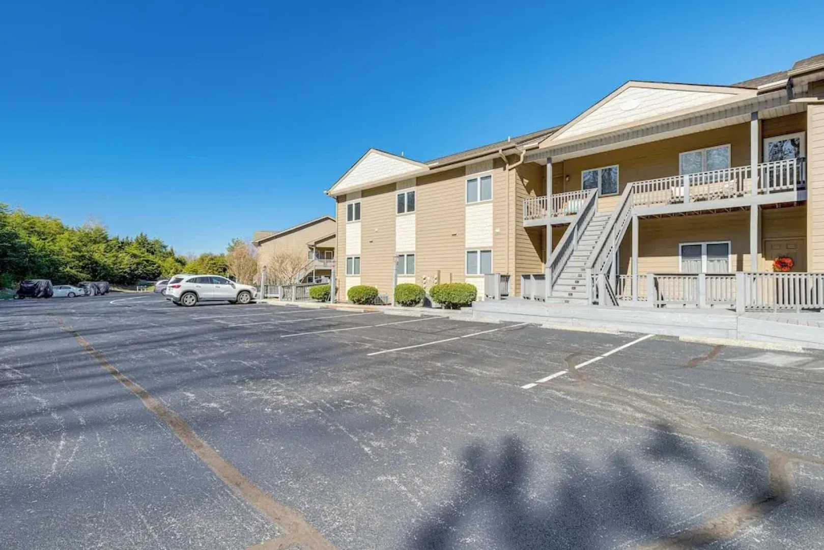 'better Lake Than Never' Huddleston Condo