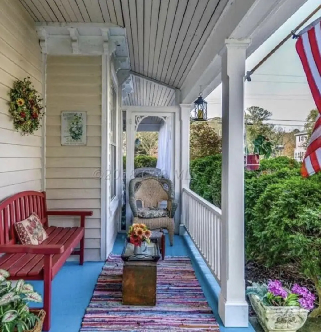 Princess Anne Book Lovers Inn