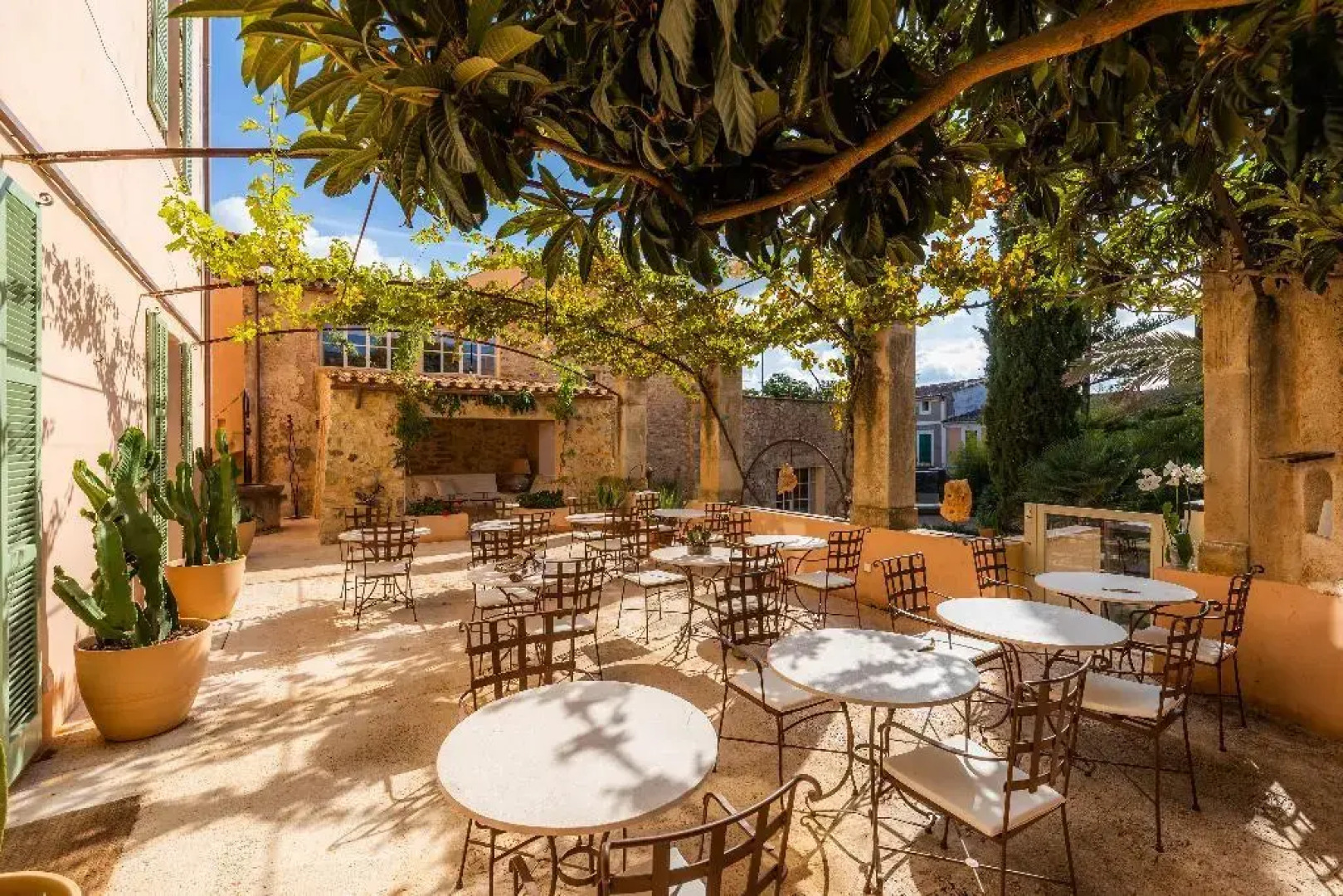 Yartan Boutique Hotel