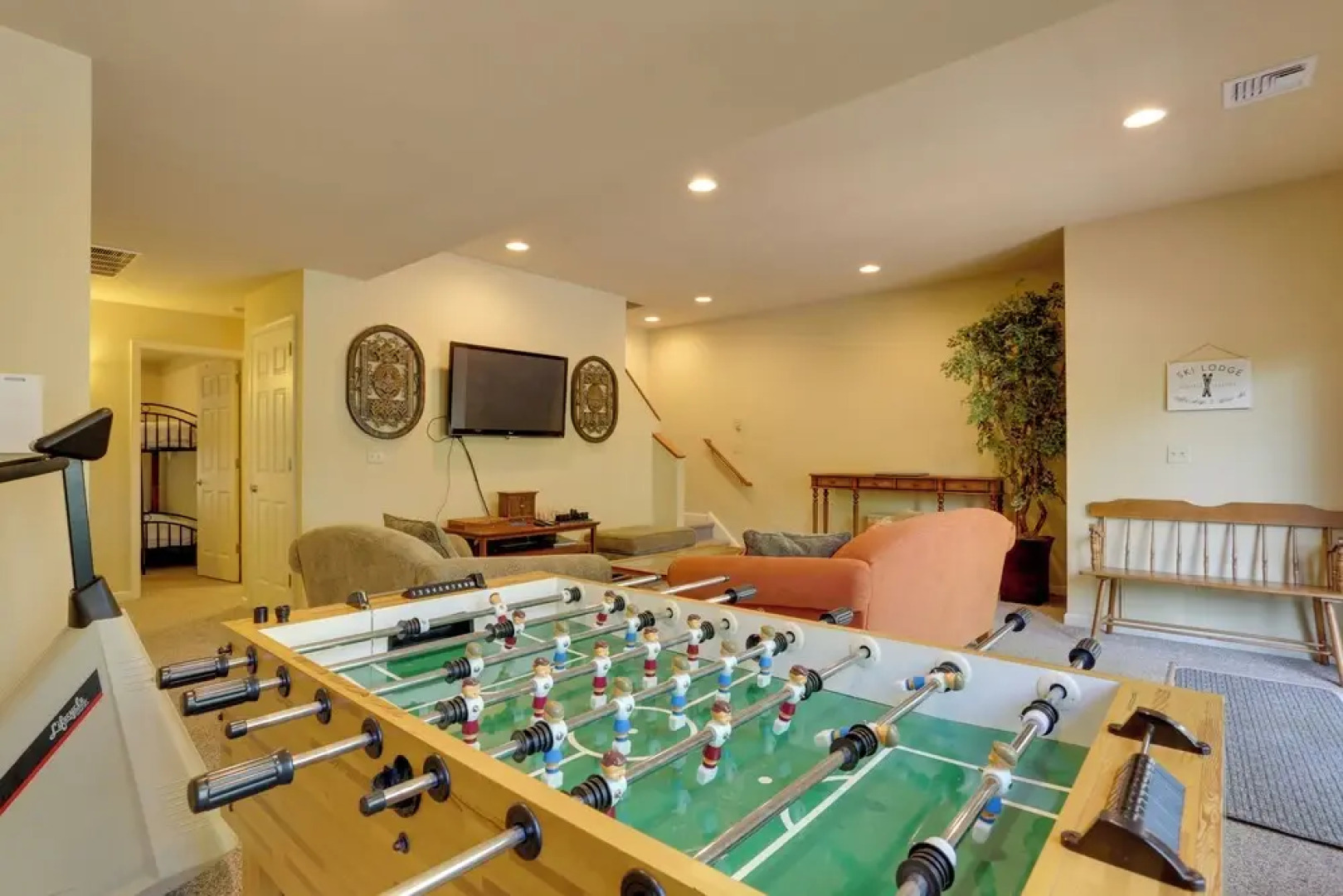 Half-mi to Big Boulder Lake: Townhome w/ Deck!