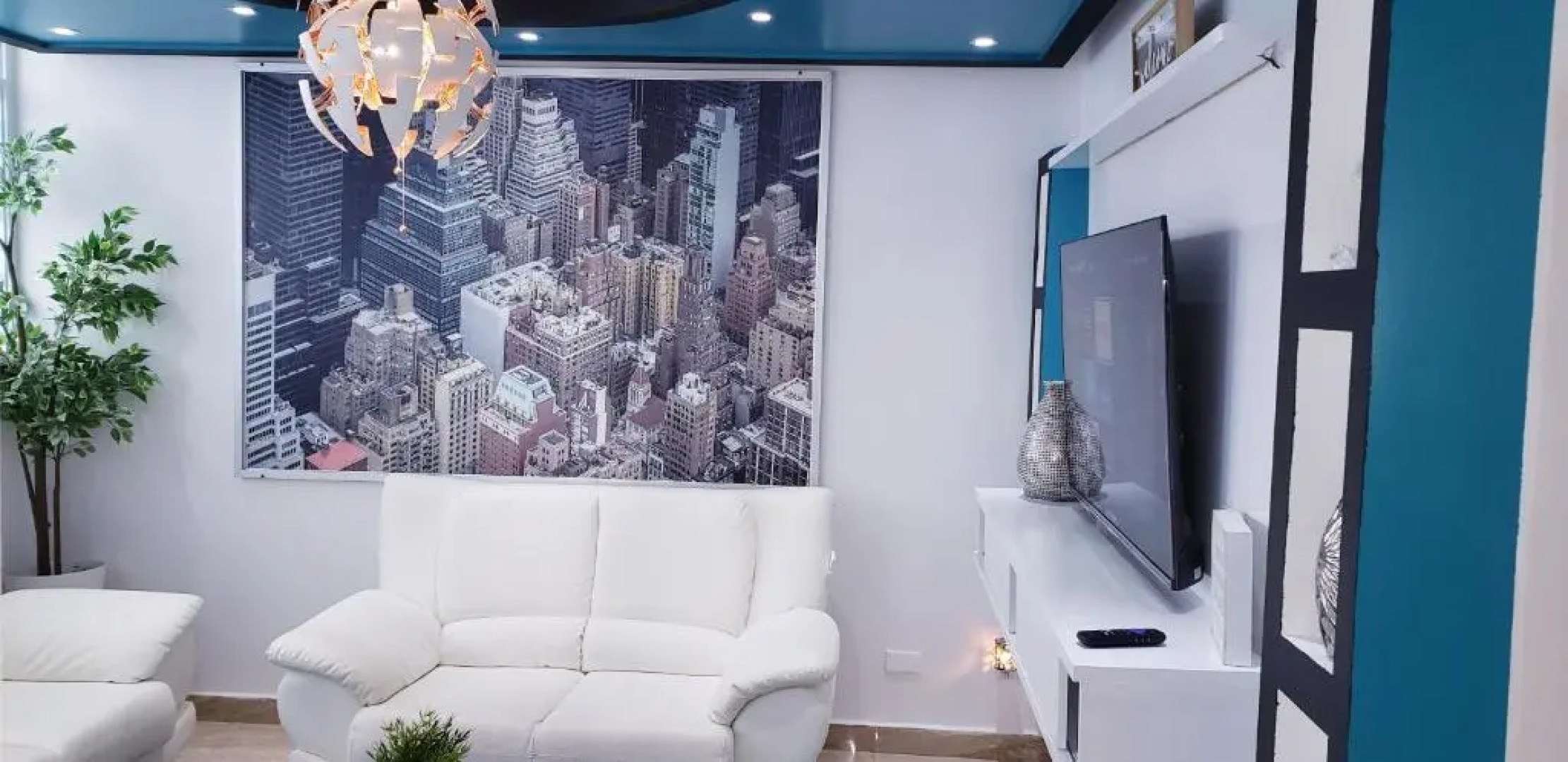 M/H house (#1) cozy and beautiful house near the airport and the beach