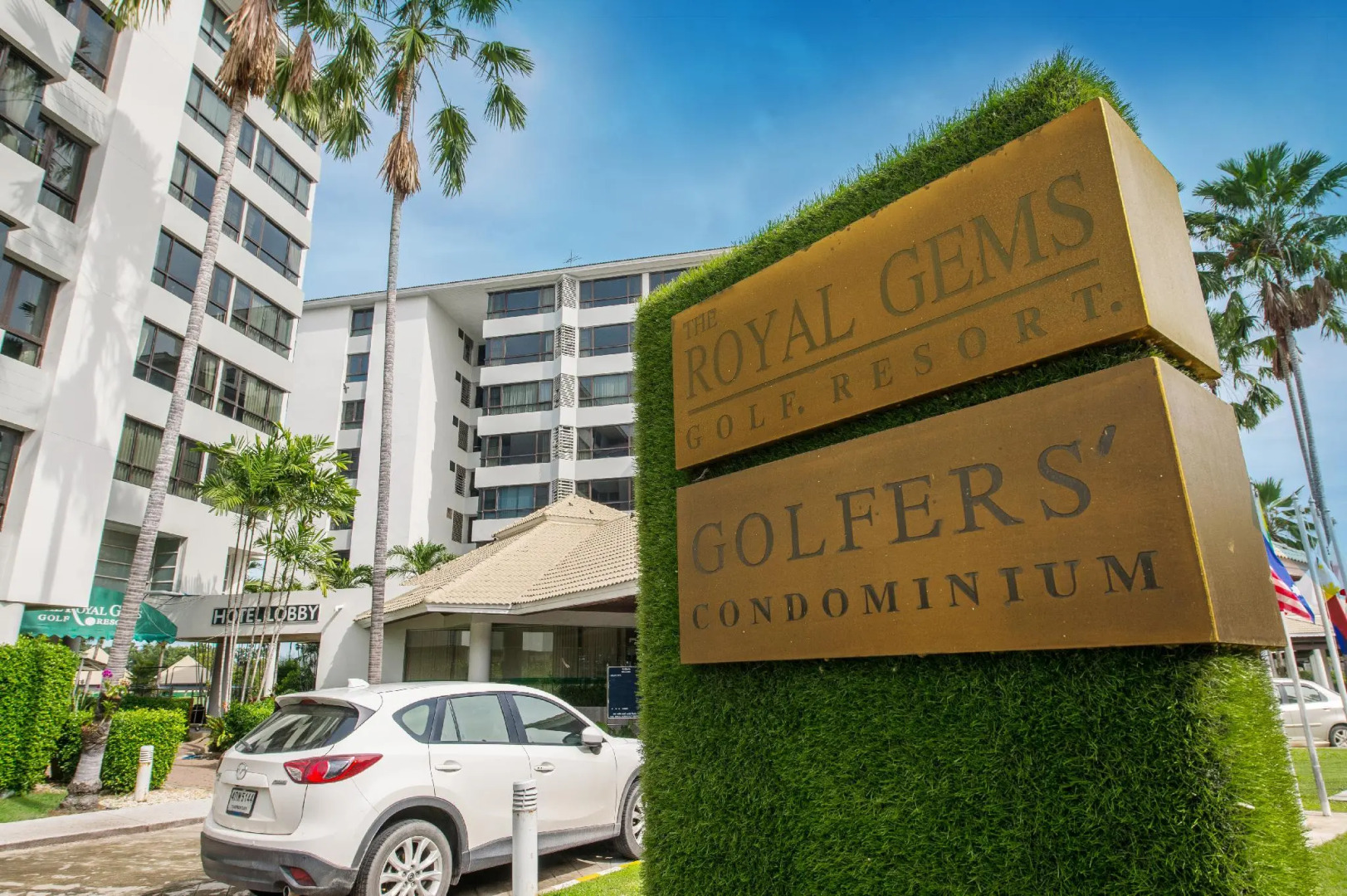 Royal Gems Golf Resort