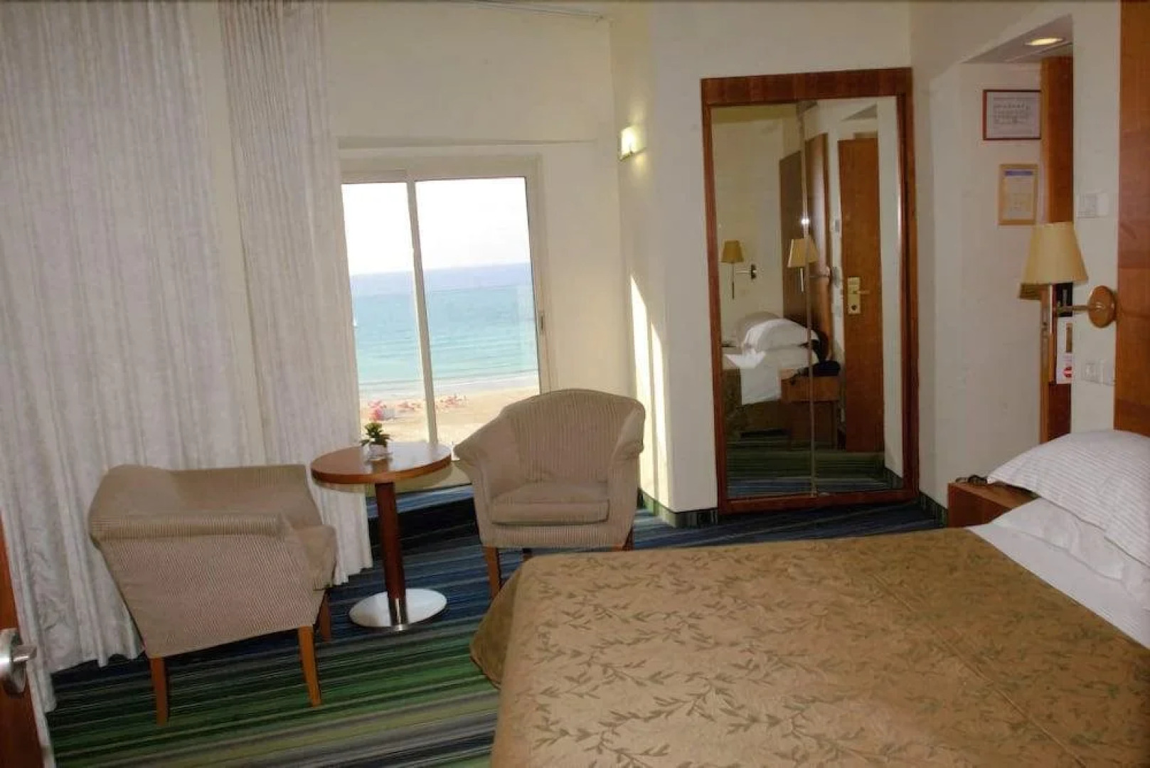 Maxim Hotel Tel Aviv Adults Only (Отель для взрослых)