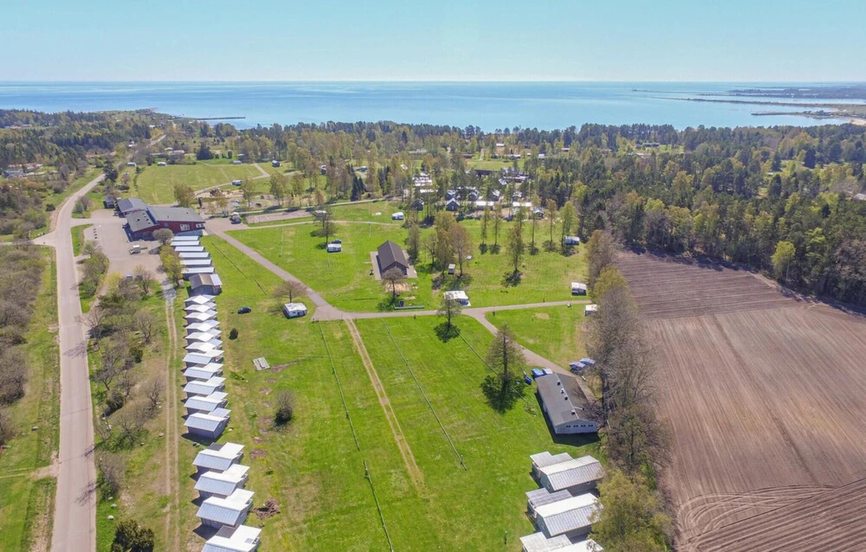 Beautiful Home in Löttorp With 3 Bedrooms and Wifi