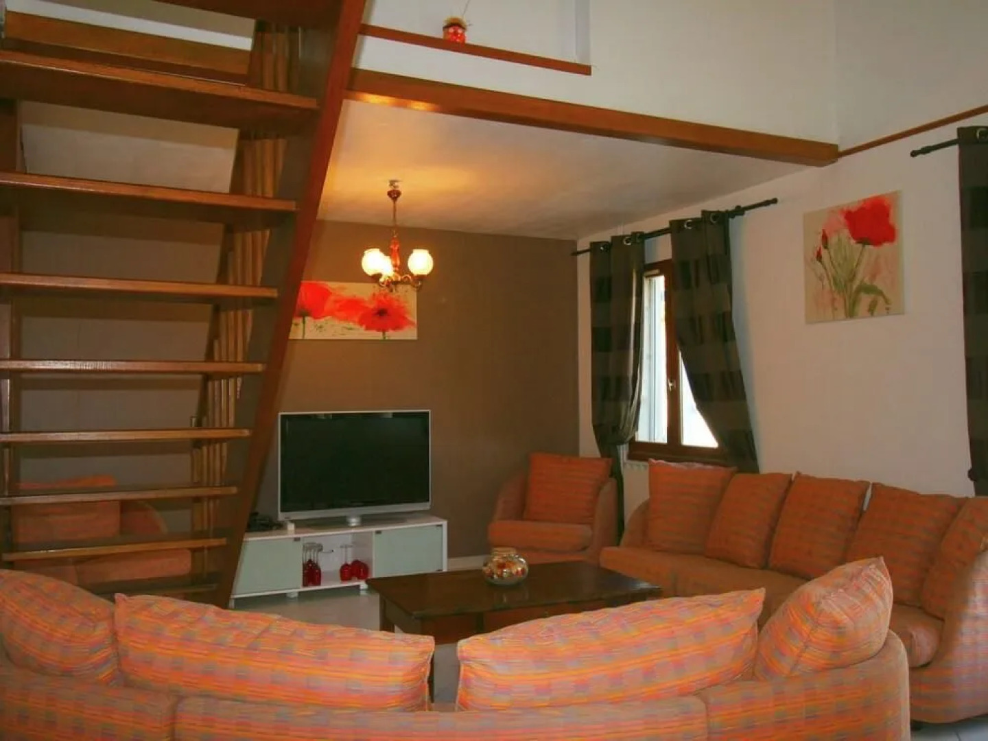 Welcoming Holiday Home with Private Pool in Cereste