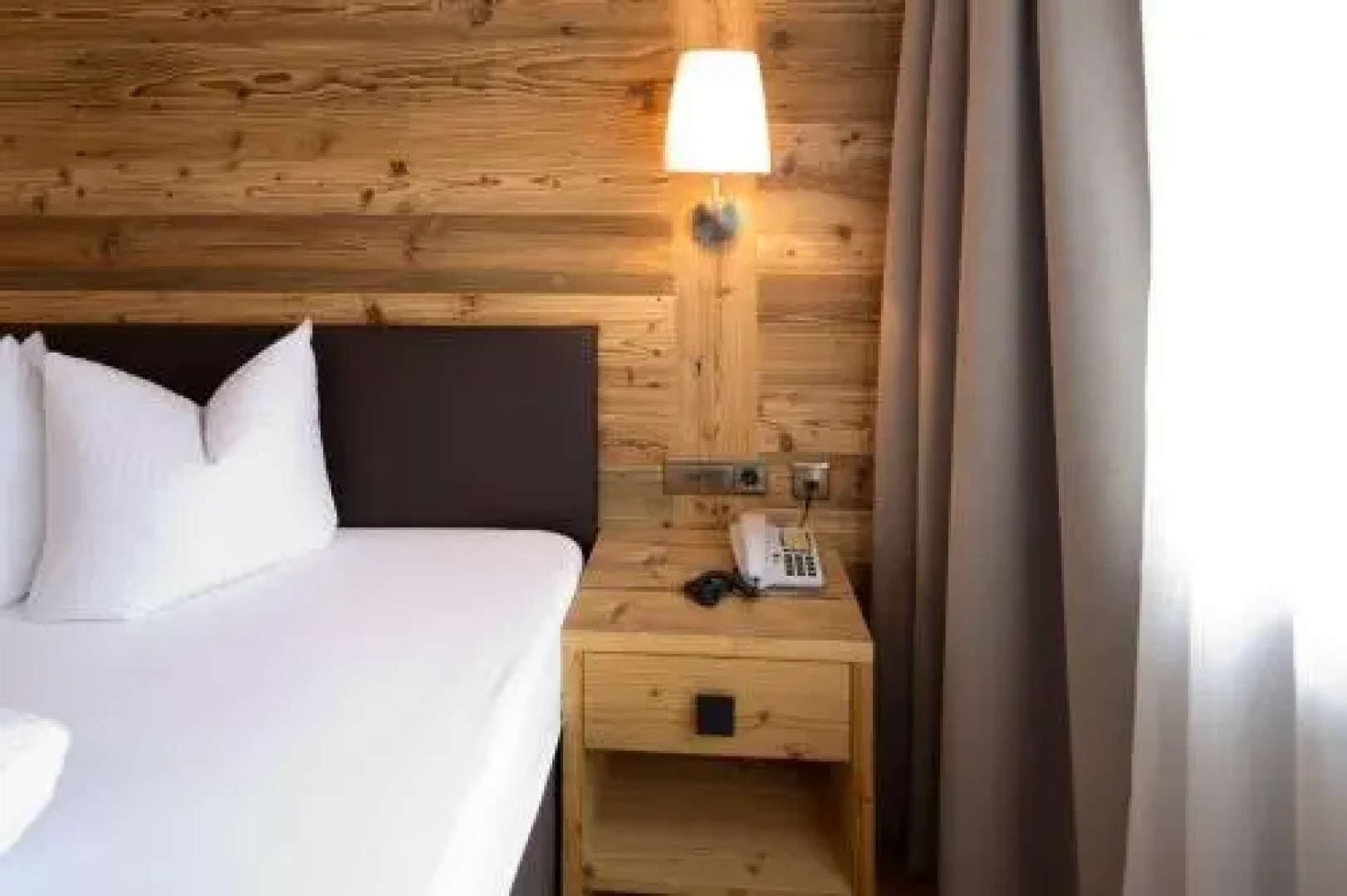 Zillertaler Weinstadl