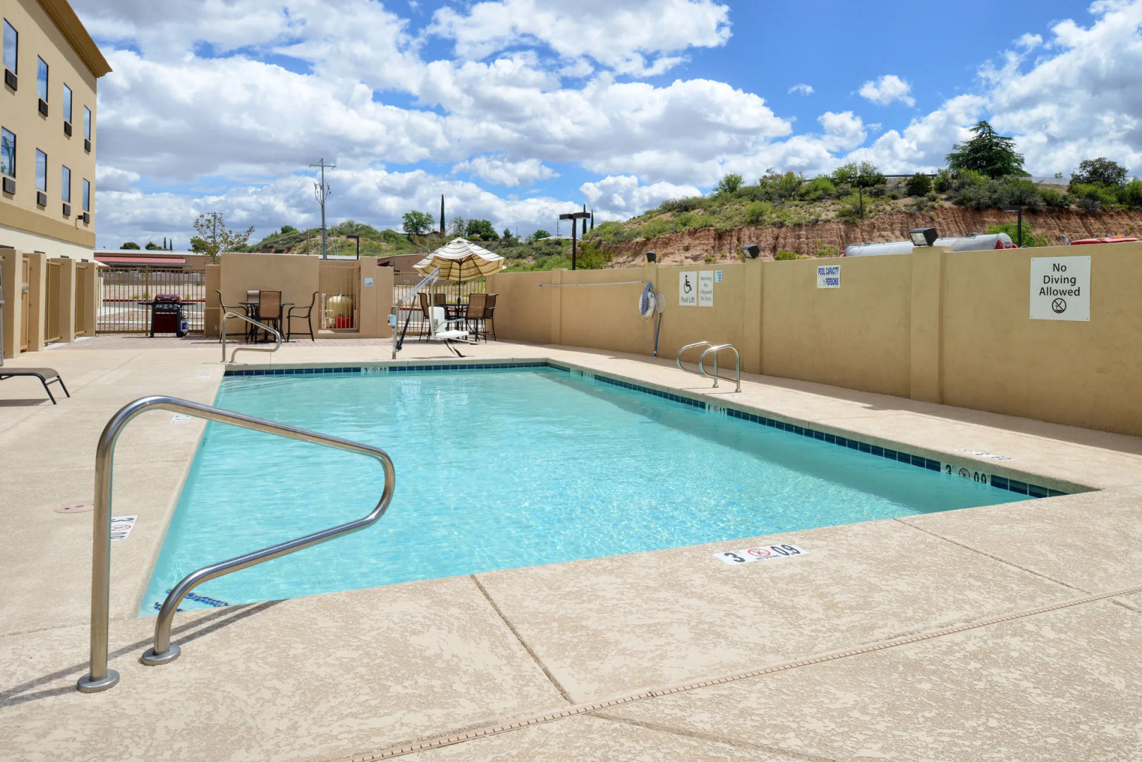 Holiday Inn Express & Suites Globe by IHG