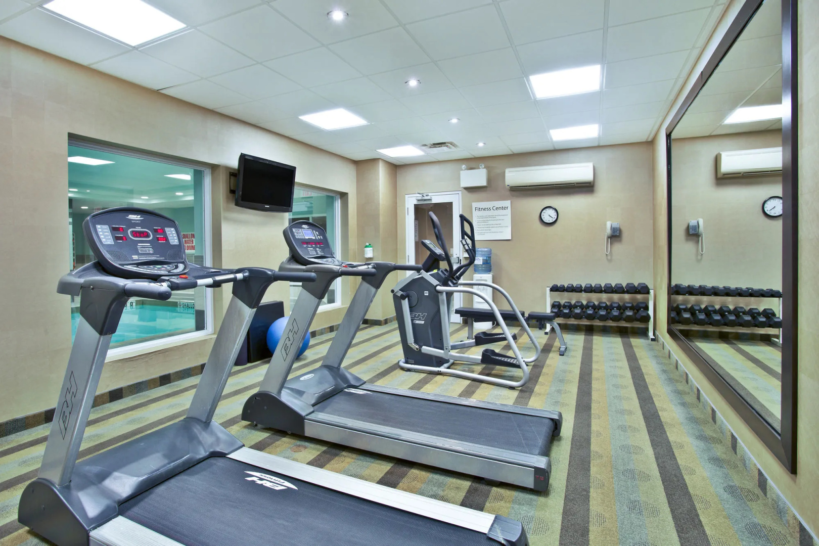 Holiday Inn Express & Suites Kingston Central by IHG