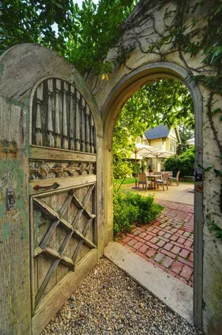 The Baker House 1650