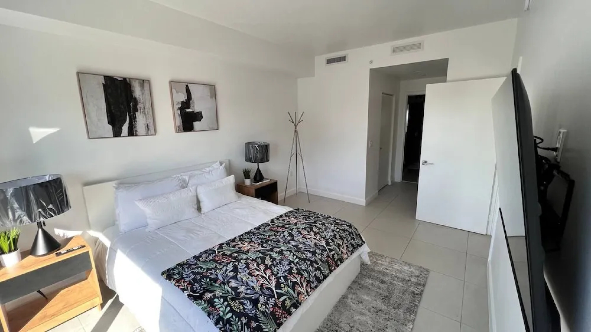 Apartment At Downtown Doral