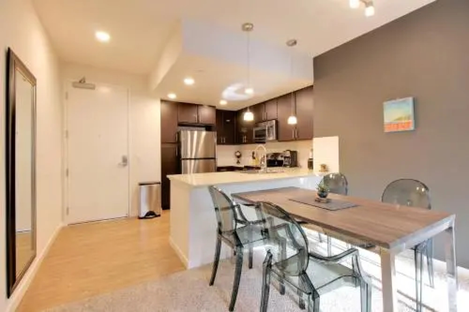 Urban Flat Apartments @ San Mateo