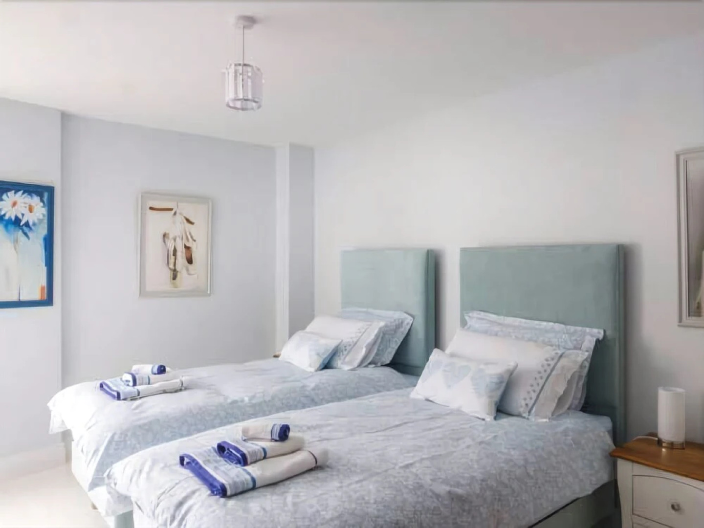 Central Ardara Riverside Apartment