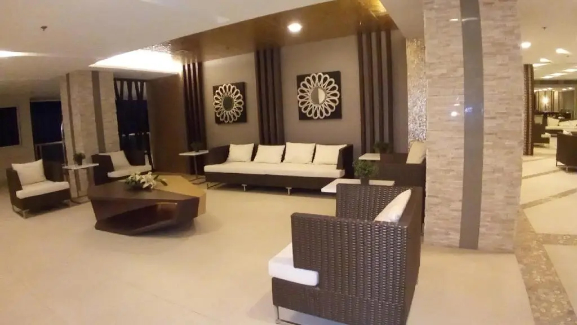 Field Residence Condotel Pls do not pay on line Our Staff Are Fully Vaccinated Free Pool Access