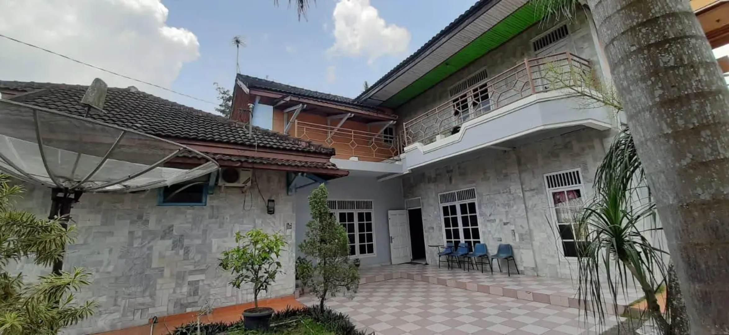OYO 3205 Penginapan Mikial Ismi Kayuagung Syariah