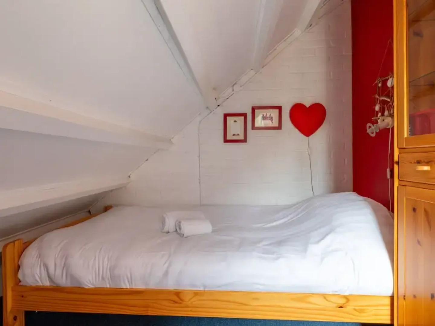 Holiday Home in De Punt With Pool & Garden