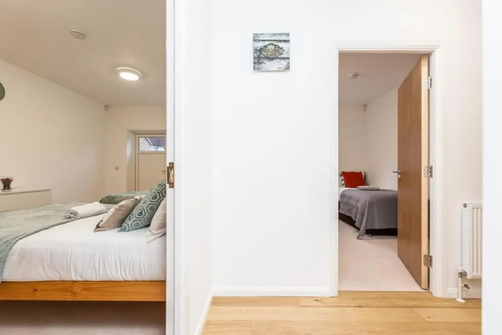 2BR Apt-sleeps 5-accessible-central Dartford