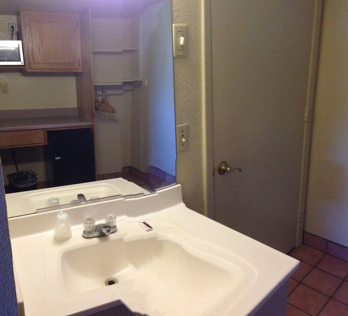 Four Corners Inn