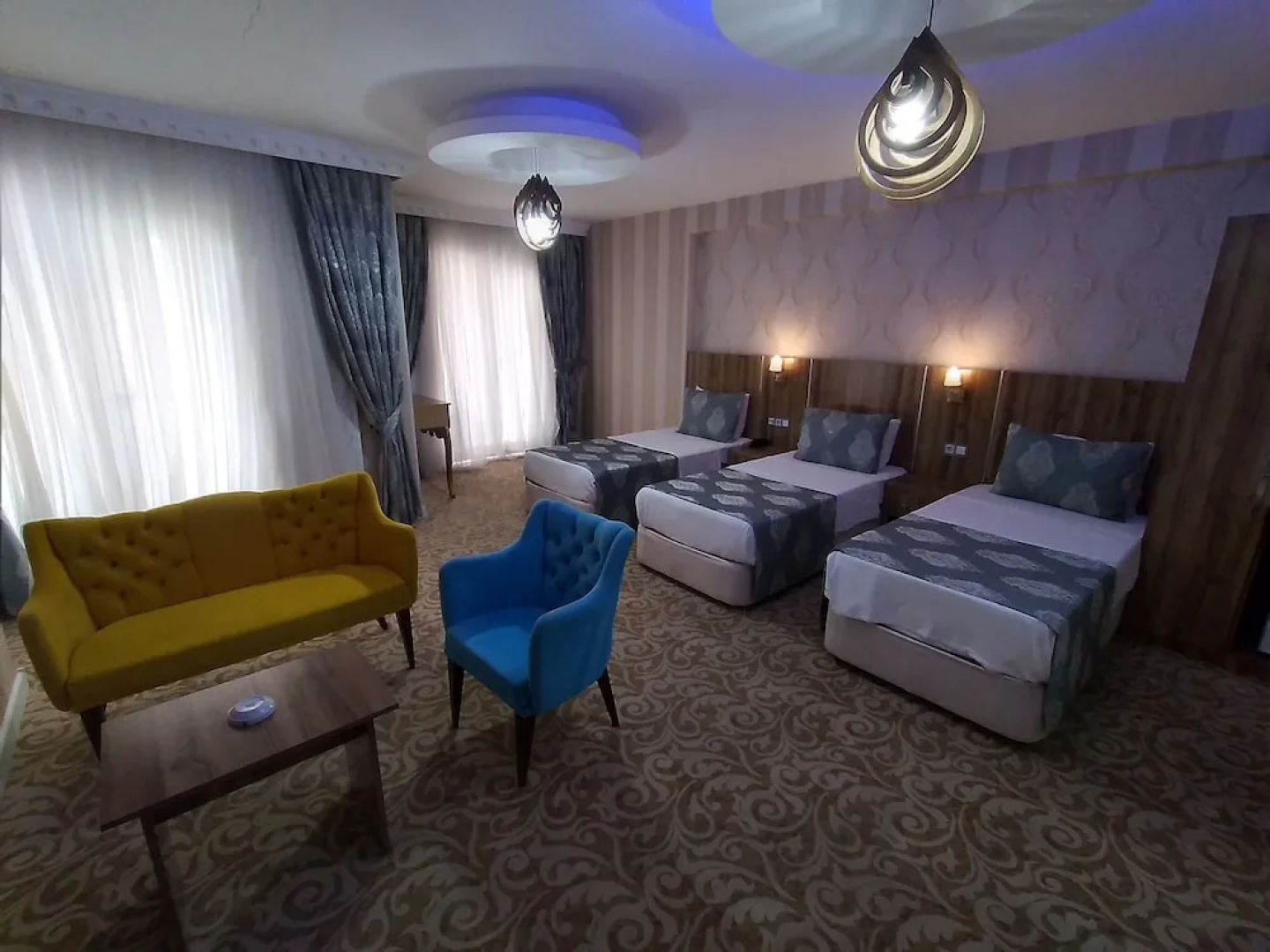 Crystall Hotel