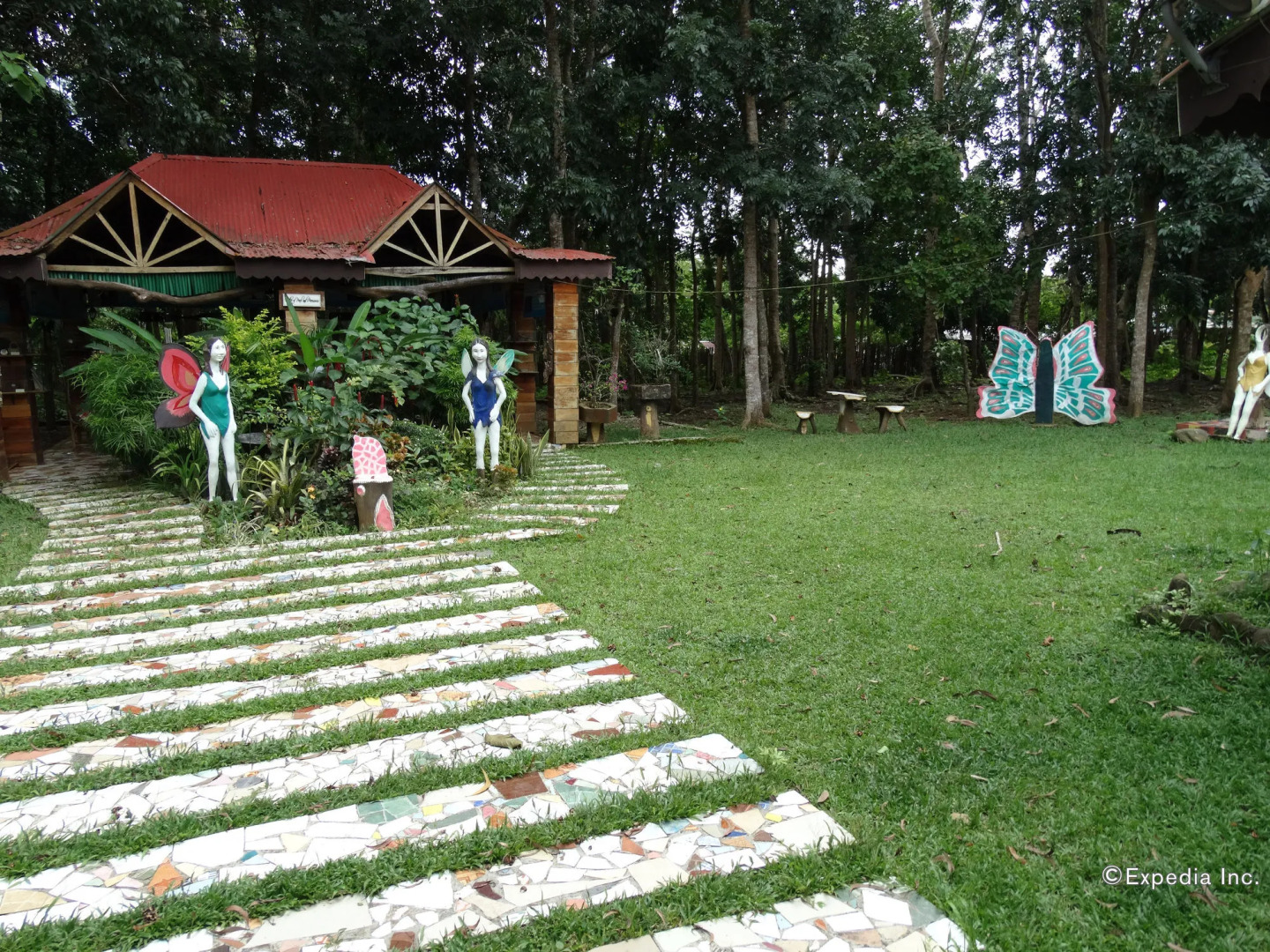 Tent and Breakfast at Irawan Park