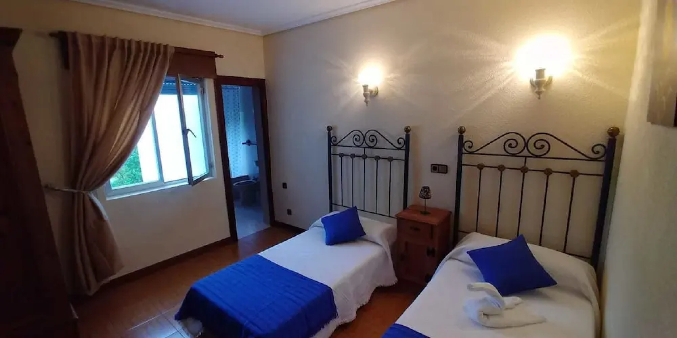 Hostal & Restaurante Miralpas